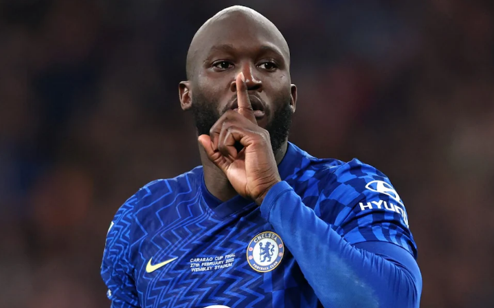 lukaku-toi-cam-thay-bi-fan-inter-phan-boi-toi-se-ve-mai-nha-chelsea-vo-dich-ngoai-hang-anh-mua-toi