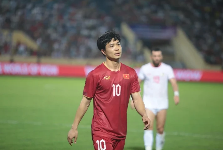 nu-sinh-san-khau-dien-anh-khoc-ve-cong-phuong-em-thuong-anh-ay-lam