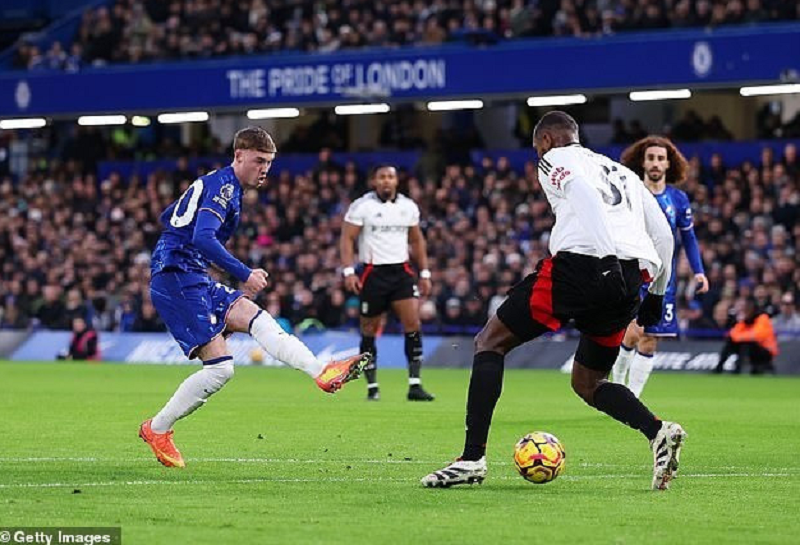marc-cucurella-chelsea-da-danh-mat-binh-tinh-va-phai