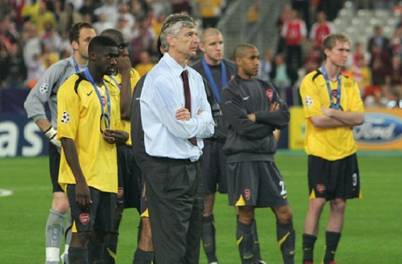 khoanh-khac-dinh-menh-khien-arsenal-danh-roi-giac-mo-champions-league-nam-2006
